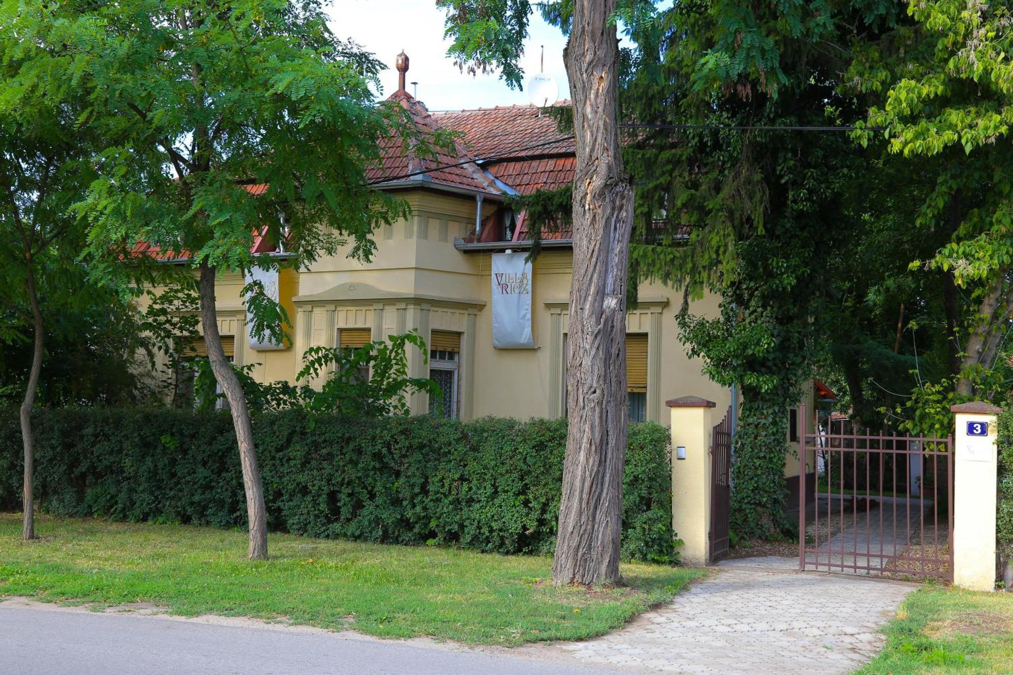 Villa Ricz Palić エクステリア 写真